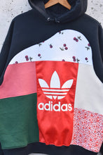 Load image into Gallery viewer, FREE PALESTINE (XL) 100% will be donated to Gaza relief