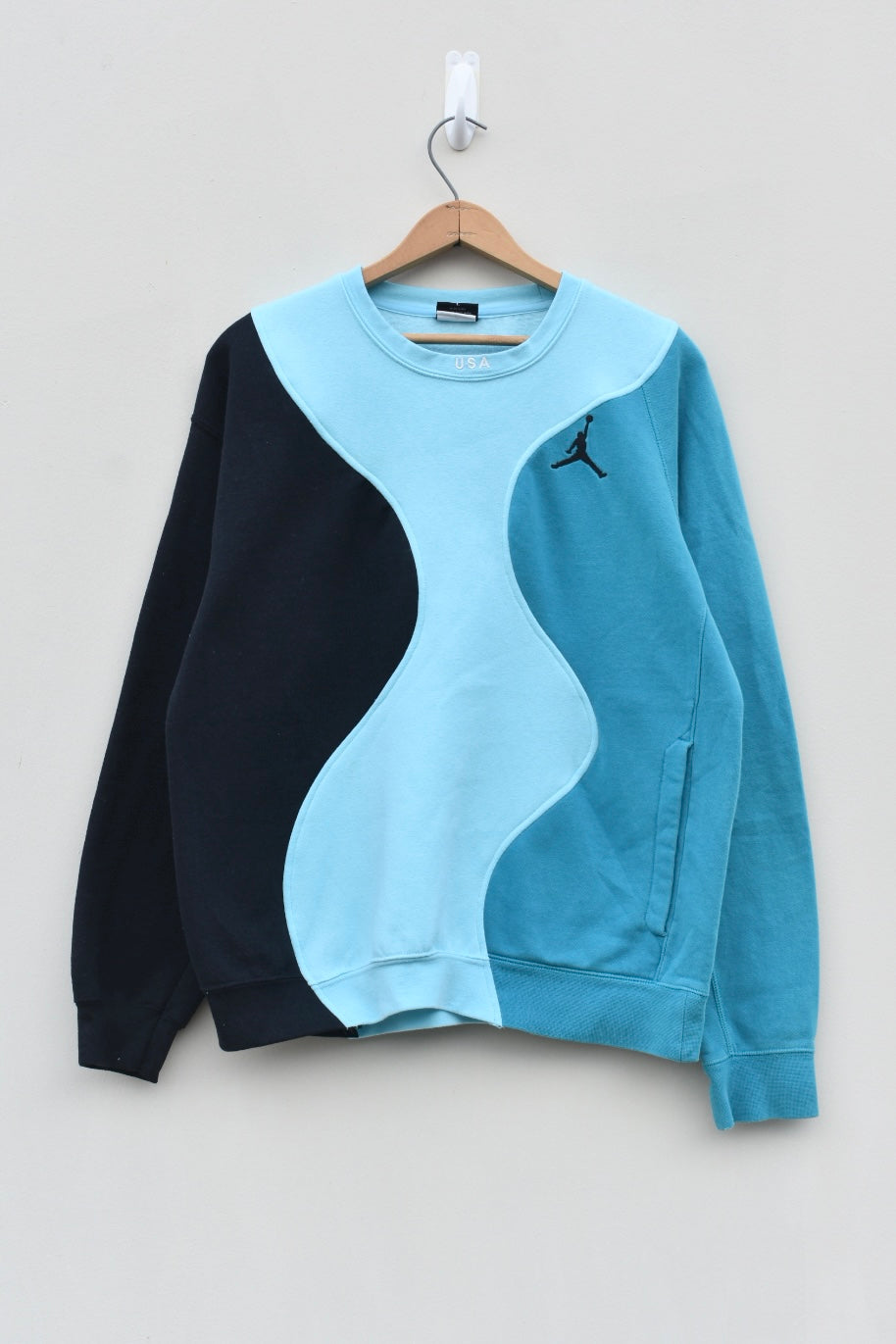 SAVING SPACE (M/L)