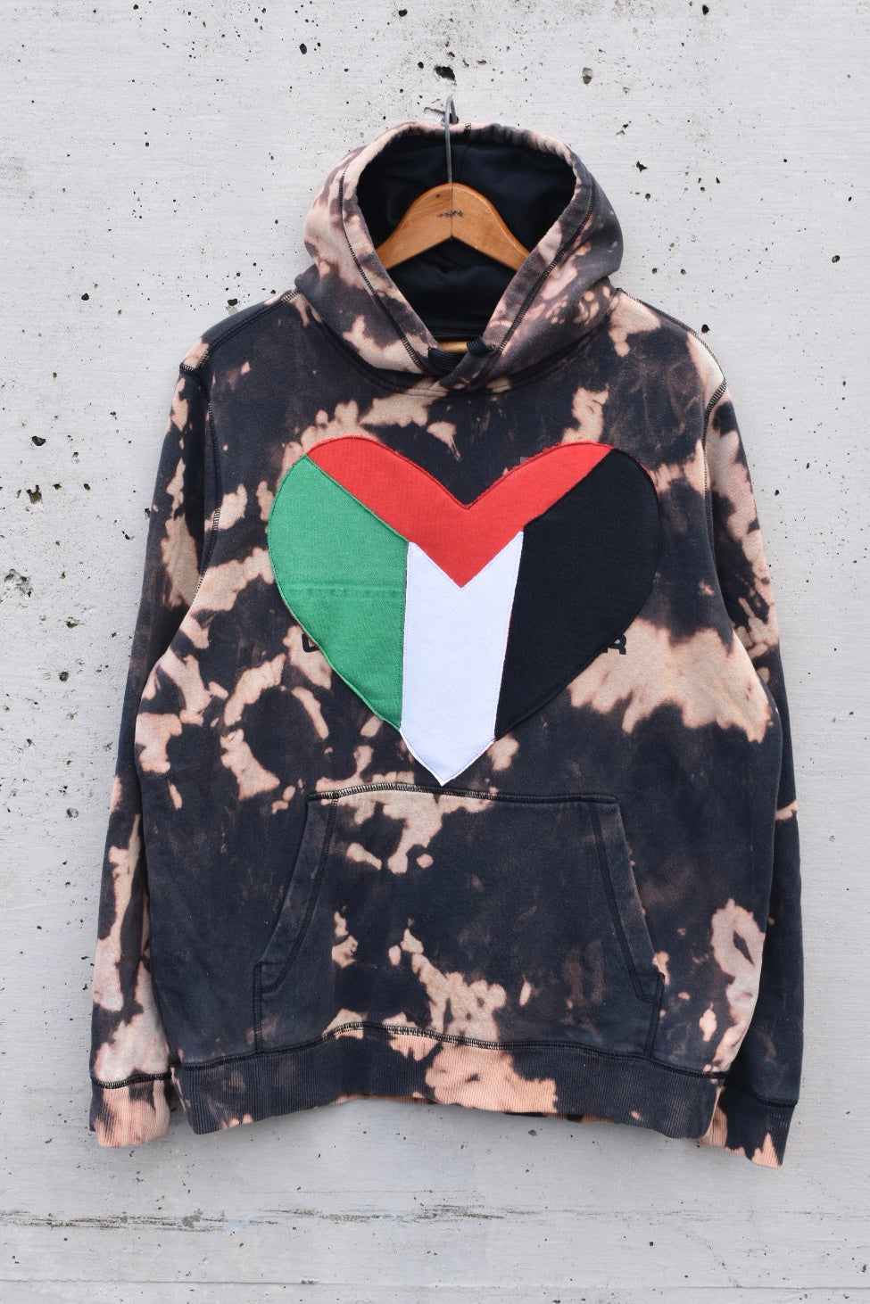 FREE PALESTINE (M/L) 100% will be donated.