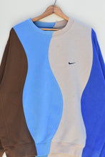 Load image into Gallery viewer, EYE ON THE PRIZE (L)
