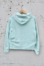 Load image into Gallery viewer, EVERYTHING FEELS RIGHT (M)
