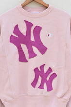 Load image into Gallery viewer, HERE FOR THE GIRLIES (XS)
