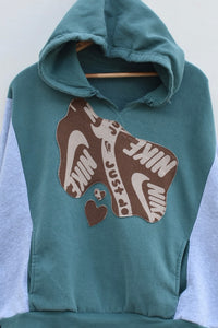 NEW GENRE (XL)