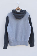 Load image into Gallery viewer, FALLING APART (M)
