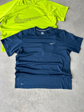 Load image into Gallery viewer, Nike Bundle (L)
