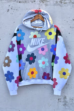 Load image into Gallery viewer, LOVE IS ALL AROUND (L/XL)
