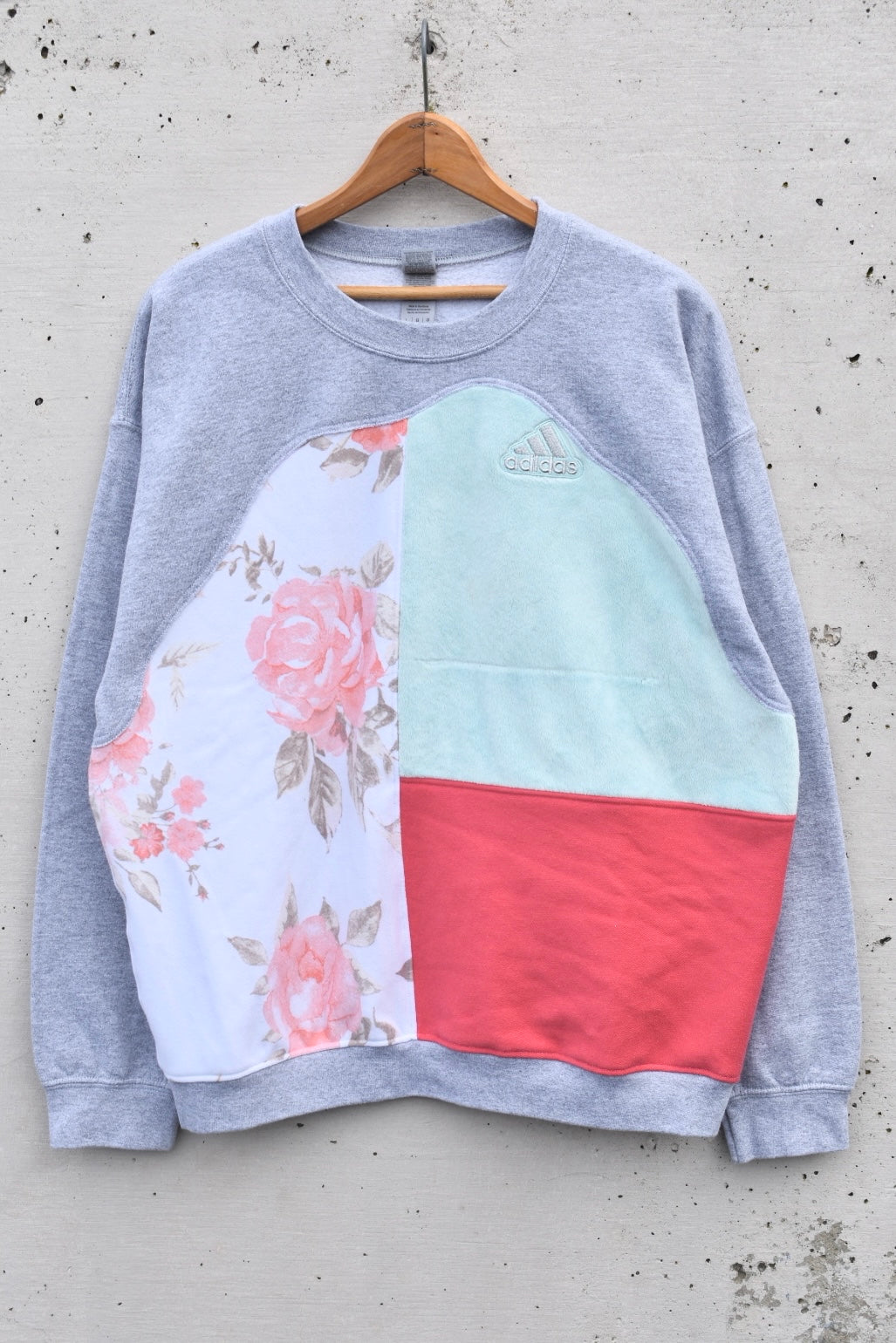 CHILDHOOD MEMORIES (L)