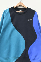 Load image into Gallery viewer, KEEP YOUR DISTANCE (L)
