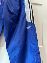 Load image into Gallery viewer, Adidas (Men M)
