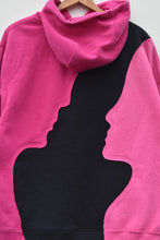 Load image into Gallery viewer, COME A LITTLE CLOSER (M)
