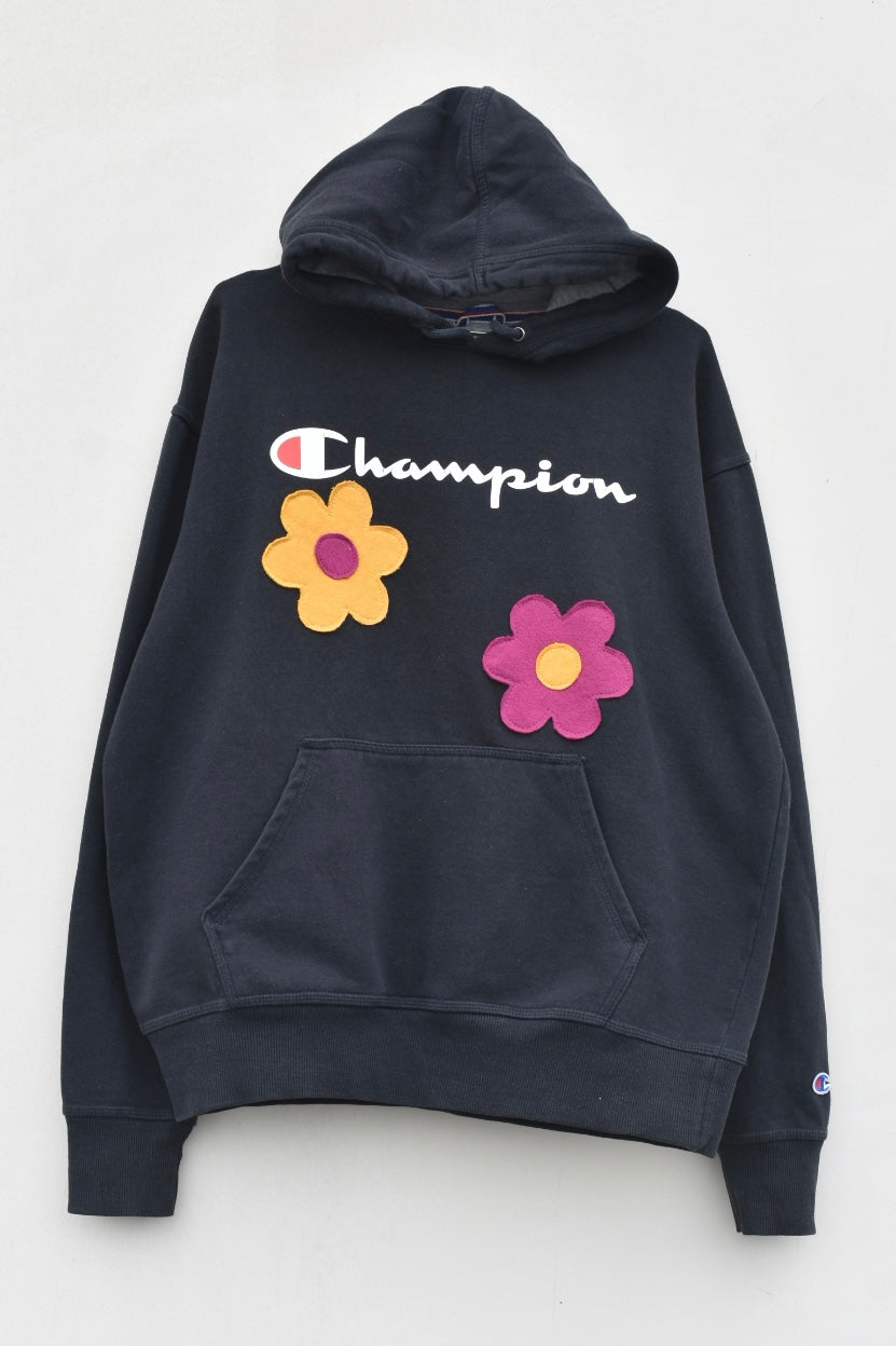 SEASON’S GREETINGS (M)