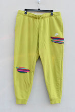 Load image into Gallery viewer, ALL YOU NEED IS LOVE (XL)
