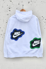 Load image into Gallery viewer, ON THE MOVE (L)
