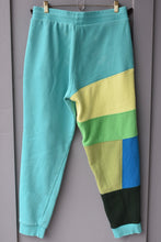 Load image into Gallery viewer, UNDERLYING FEELINGS (L)
