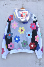 Load image into Gallery viewer, LOVE IS ALL AROUND (L/XL)
