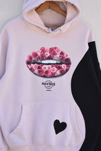 Load image into Gallery viewer, PUCKER UP (L)
