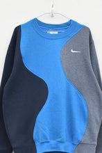 Load image into Gallery viewer, STANDING ON BUSINESS (L)
