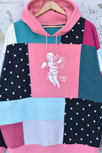 Load image into Gallery viewer, CARRYING LOVE EVERYWHERE I GO (L)
