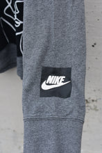 Load image into Gallery viewer, INCASE YOU DIDNT KNOW, IT’S A TEE (XL)

