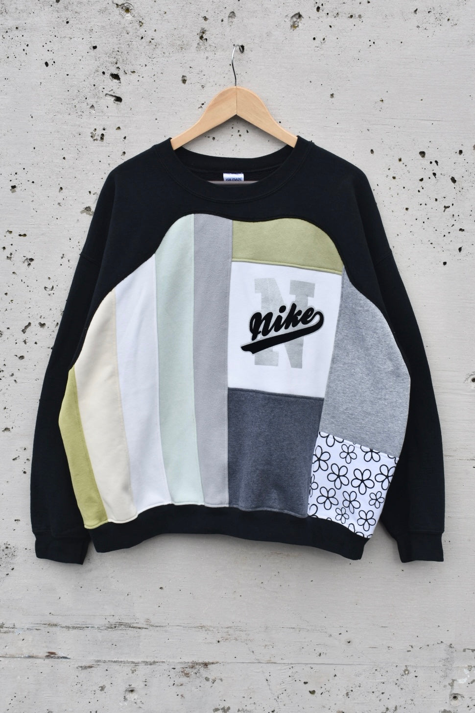 NO CRUMBS LEFT BEHIND (XL)