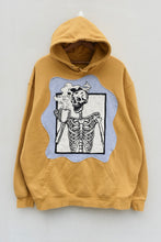 Load image into Gallery viewer, GOT ME FEELING ALIVE (XL)
