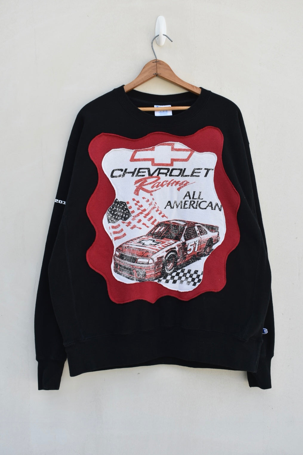 OFF TO THE RACES (XL)