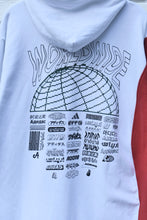 Load image into Gallery viewer, THE MIND PLAYS TRICKS (2XL)
