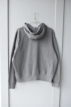 Load image into Gallery viewer, OUT OF REACH (M)
