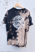 Load image into Gallery viewer, DISTRESSED TEE (L)

