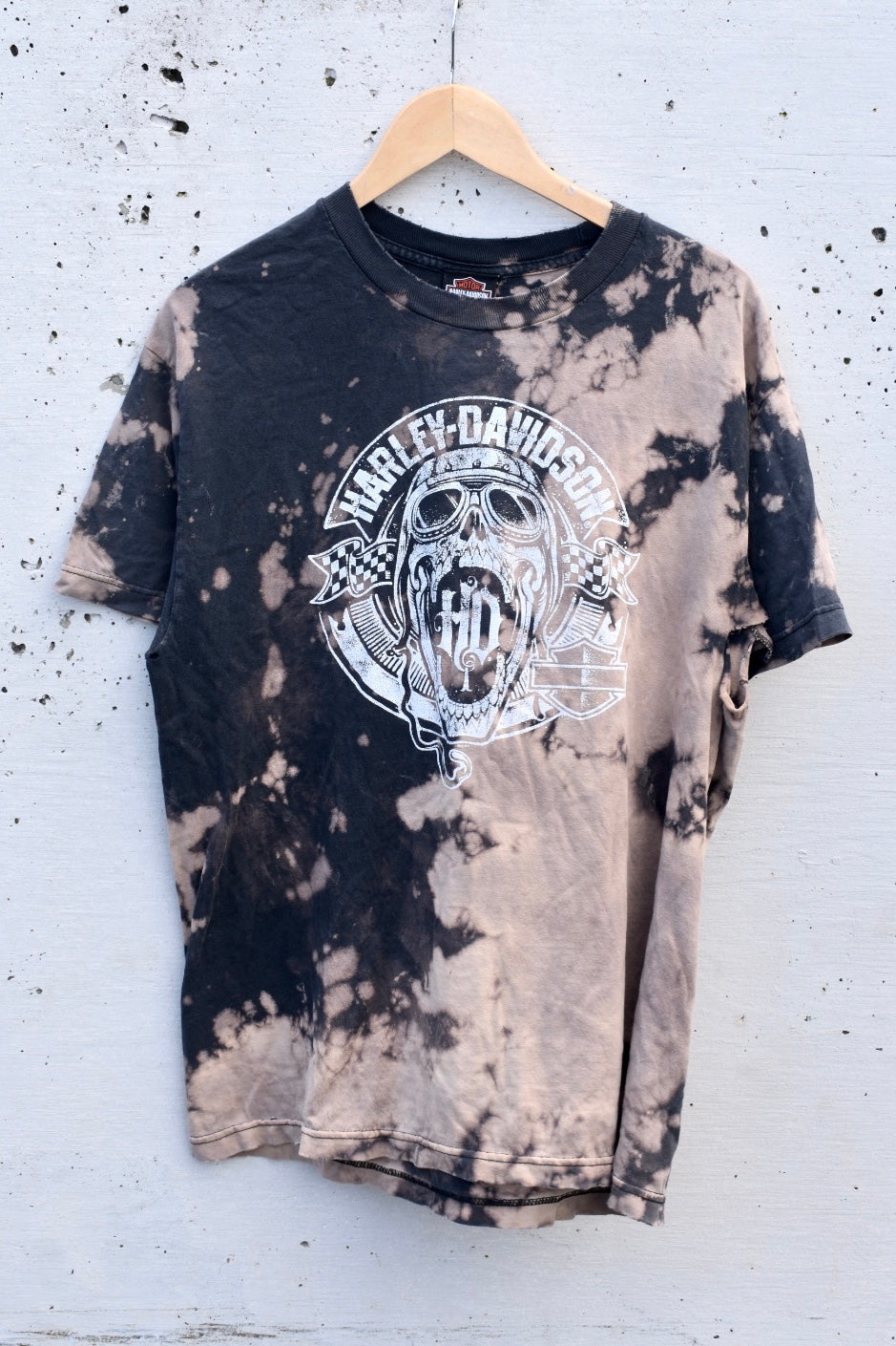 DISTRESSED TEE (L)