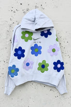 Load image into Gallery viewer, ON THE MOVE (M)
