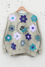 Load image into Gallery viewer, MAKING MOVES (L)
