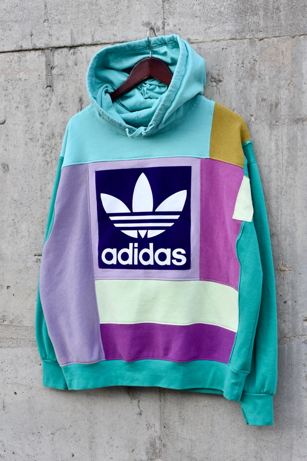 DON’T JUMP TO CONCLUSIONS (w L)