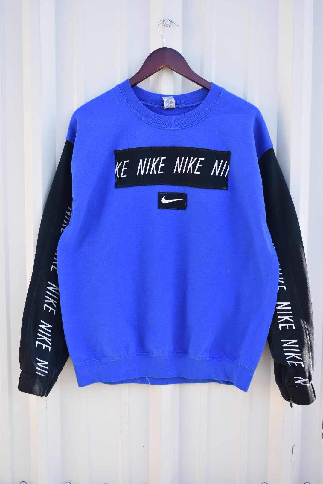 DON’T LEAVE MY SIDE (L)