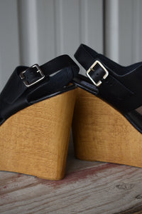 STEVE MADDEN LEATHER WEDGE