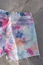 Load image into Gallery viewer, FRONT OR BACK (w 32)
