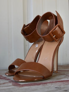 Thick Strapped Sandal