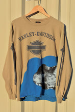 Load image into Gallery viewer, AM I GETTING CLOSE? (L)
