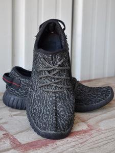 Black Texture Sneaker