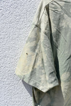 Load image into Gallery viewer, CAN’T SEEM TO GET ONE IN THE MOUTH
