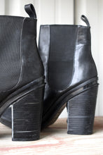 Load image into Gallery viewer, ALDO Chelsea Heeled Boots
