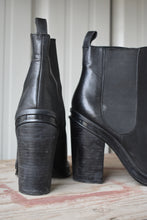 Load image into Gallery viewer, ALDO Chelsea Heeled Boots
