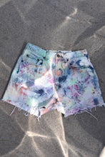 Load image into Gallery viewer, FRONT OR BACK (w 32)
