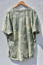 Load image into Gallery viewer, CAN’T SEEM TO GET ONE IN THE MOUTH
