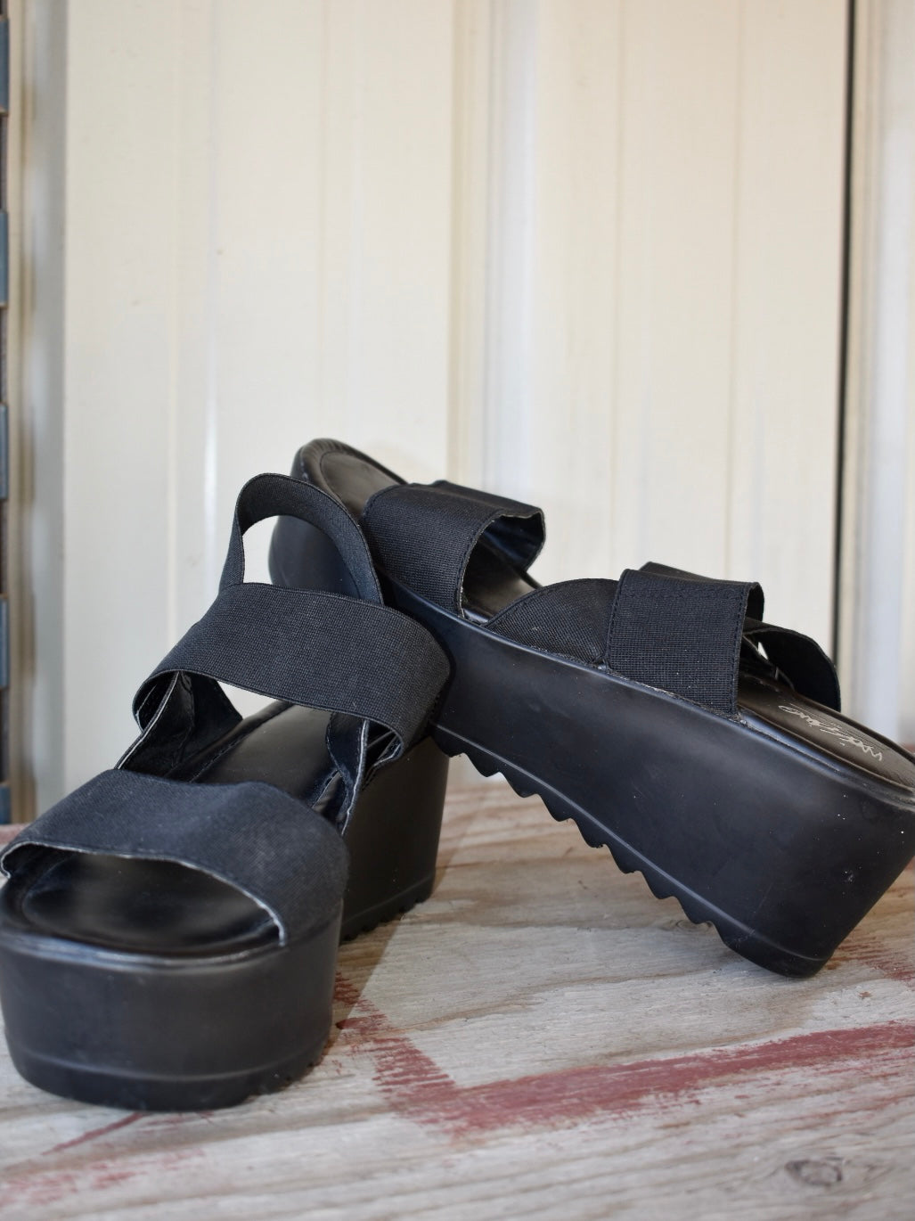 PLATFORM SANDALS