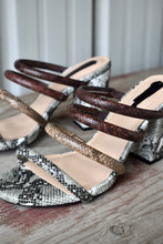 Load image into Gallery viewer, Snakeskin Mule Heel
