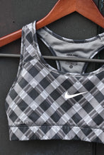 Load image into Gallery viewer, NIKE PATTERNED SPORTS BRA
