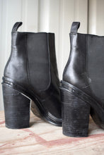 Load image into Gallery viewer, ALDO Chelsea Heeled Boots
