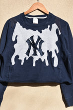 Load image into Gallery viewer, FEELING THE LOVE
