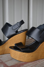 Load image into Gallery viewer, STEVE MADDEN LEATHER WEDGE
